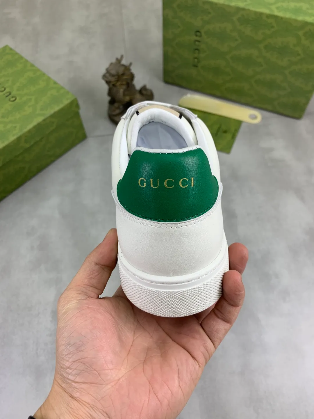 Men's Men's Shoes P420 💰[New Style] 🆘 The latest model from Gucci's official website🎁Classic casual and fashionable men's shoes👟Hot style💥Simple and elegant style, exclusive for trendy men. Unique latest brand elements from the official website👑Gucci original decoration, fashionable and generous, made of original soft calfskin fabric➕Comfortable soft sheepskin lining ✅The official website specifies wear-resistant rubber outsole_full of elasticity, classic model taken in real life🎬Color: 2️⃣colors available😍Number: 38-44
